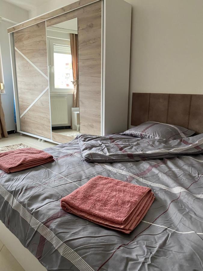 Capital Apartment Prishtina Pristina Exteriör bild