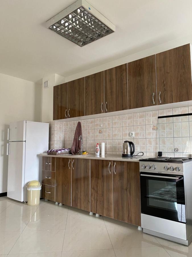 Capital Apartment Prishtina Pristina Exteriör bild