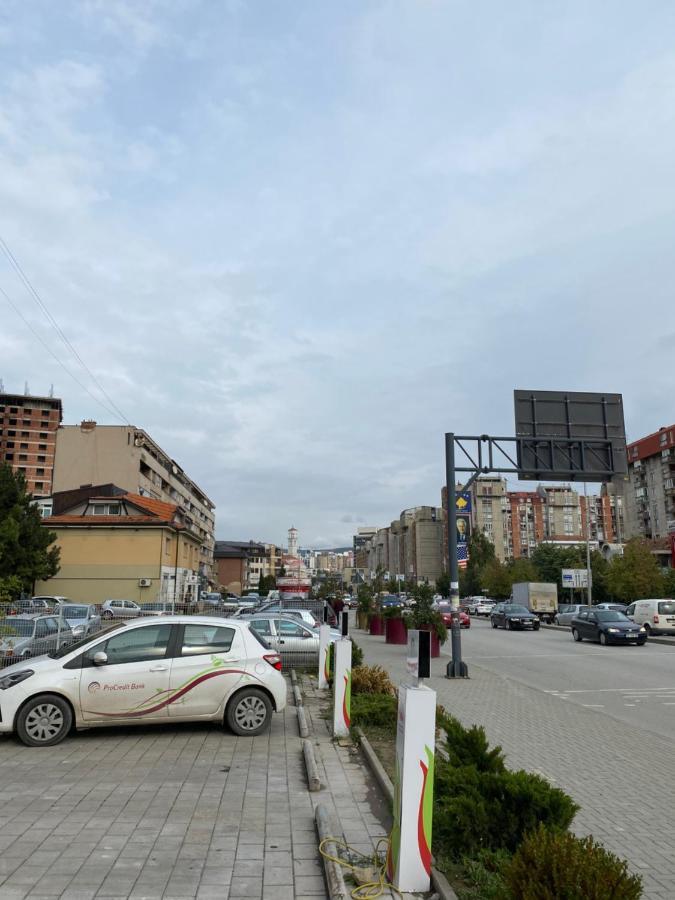 Capital Apartment Prishtina Pristina Exteriör bild